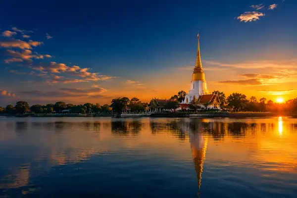 สกลนคร